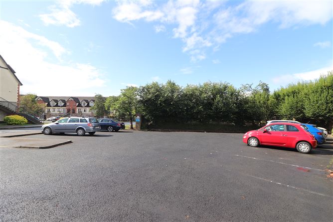 Photo 33 of 37 — 7 Alandale Orchard, Ashbourne Avenue, South Circular Road, Limerick