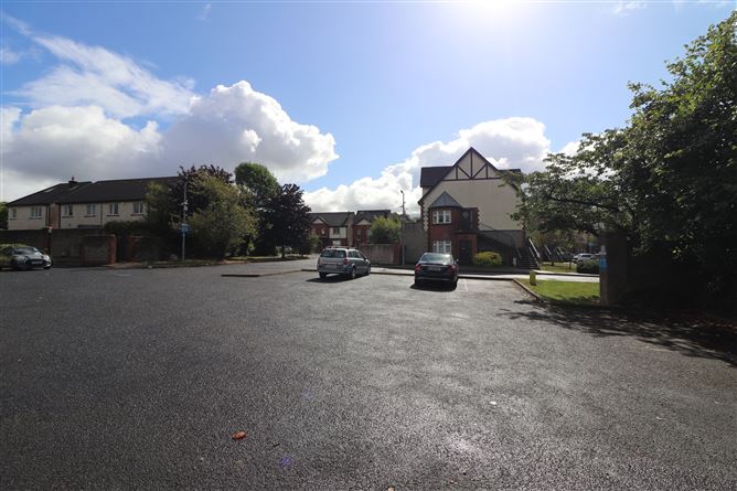 Photo 34 of 37 — 7 Alandale Orchard, Ashbourne Avenue, South Circular Road, Limerick