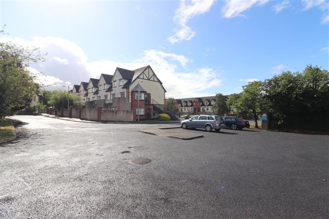 Photo 32 of 37 — 7 Alandale Orchard, Ashbourne Avenue, South Circular Road, Limerick
