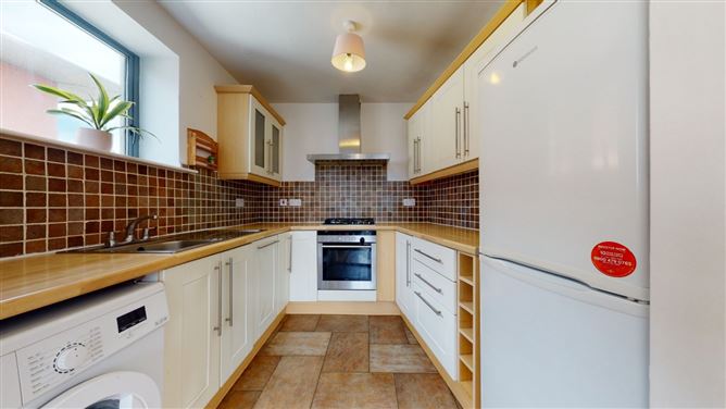 153 The Oval, Tullyvale, Cabinteely, Dublin 18