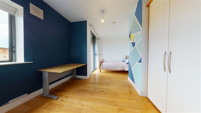 153 The Oval, Tullyvale, Cabinteely, Dublin 18