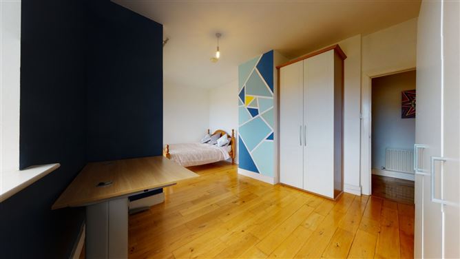 153 The Oval, Tullyvale, Cabinteely, Dublin 18