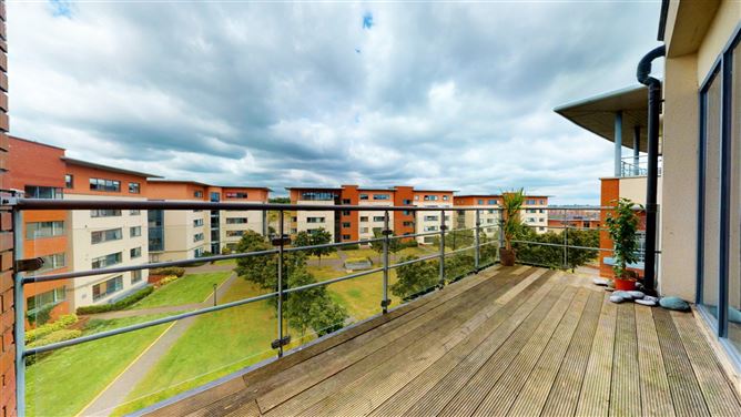 153 The Oval, Tullyvale, Cabinteely, Dublin 18