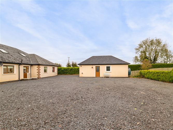 Alasty, Kill, Kildare
