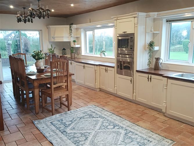 Sheetland Lodge, Sheetland Road, Termonfeckin, Louth