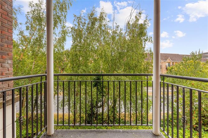 Photo 12 of 13 — 8 Stocking Wood Copse, Stocking Avenue, Rathfarnham, Dublin 16
