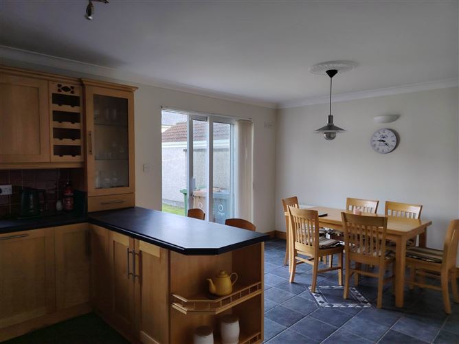 Photo 3 of 11 — 5 Clermont Manor, Dundalk, County Louth