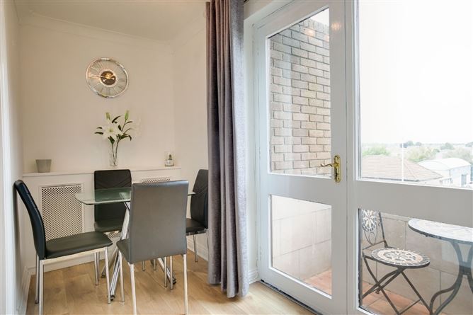 14 Woodlawn House, Mounttown Road Lower, Dun Laoghaire, County Dublin