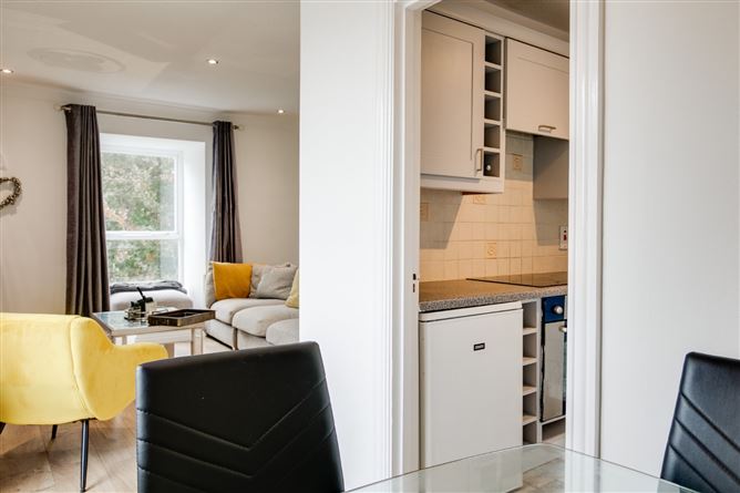 14 Woodlawn House, Mounttown Road Lower, Dun Laoghaire, County Dublin