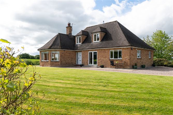 Cloverhill, Clonaglin, Kilbeggan, Co. Westmeath