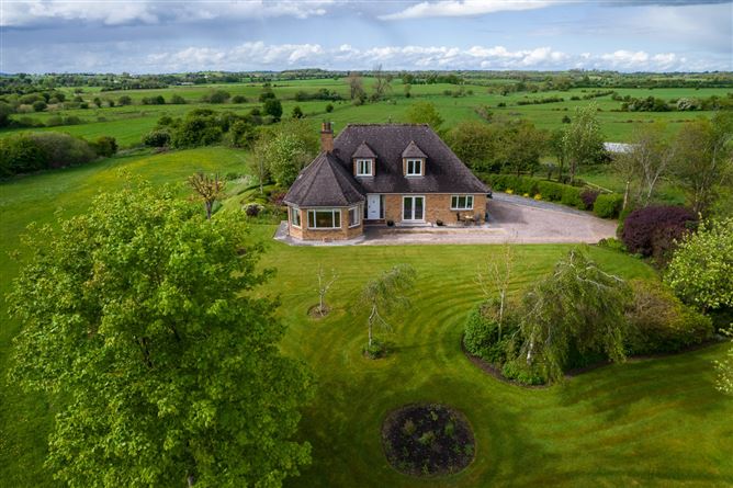 Cloverhill, Clonaglin, Kilbeggan, Co. Westmeath