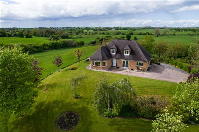 Cloverhill, Clonaglin, Kilbeggan, Co. Westmeath