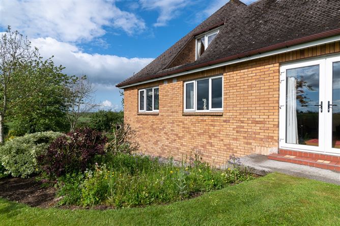 Cloverhill, Clonaglin, Kilbeggan, Co. Westmeath