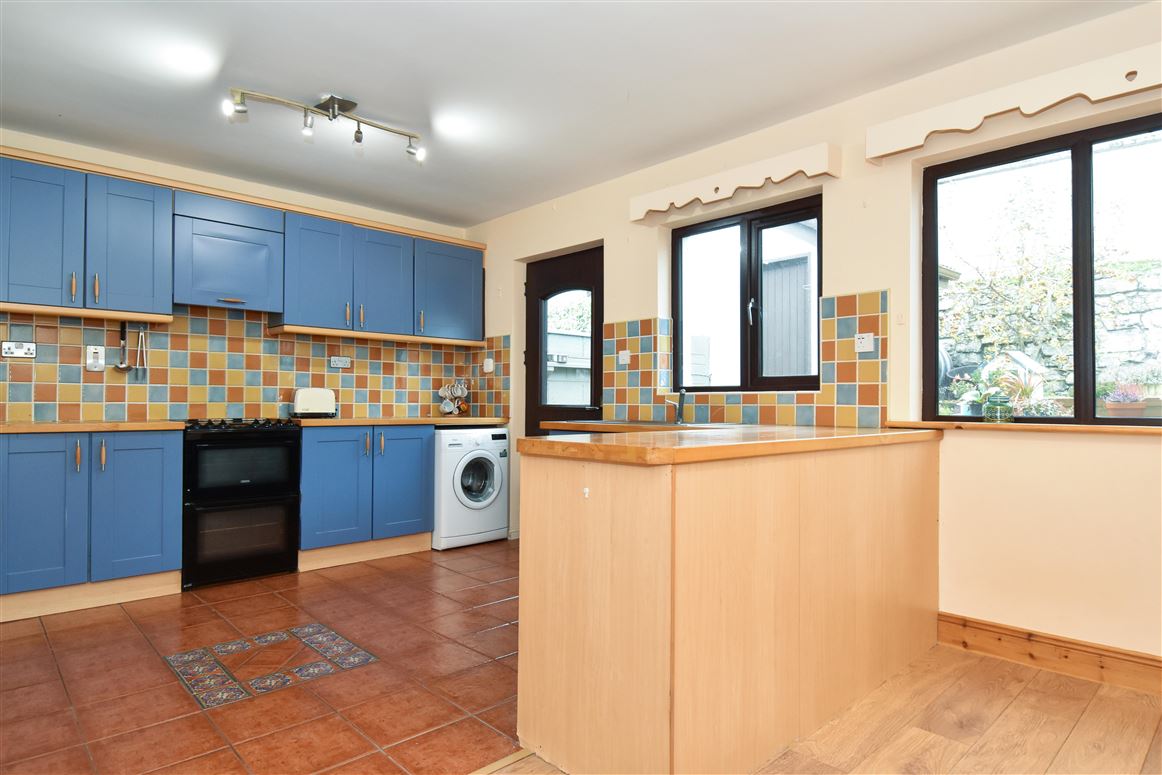 12 Forster Court, Galway City Centre