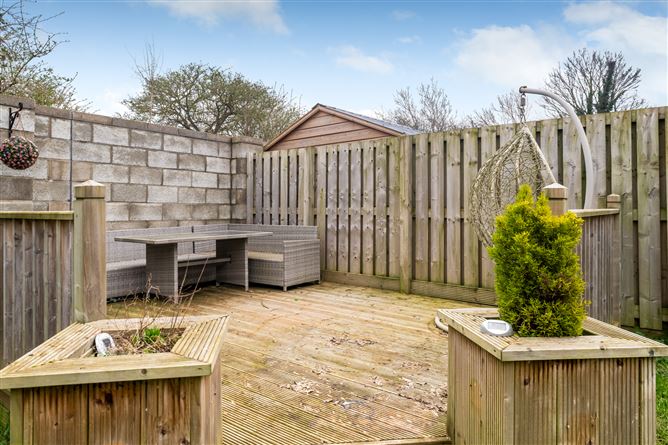 2 Somerton Court, Lucan