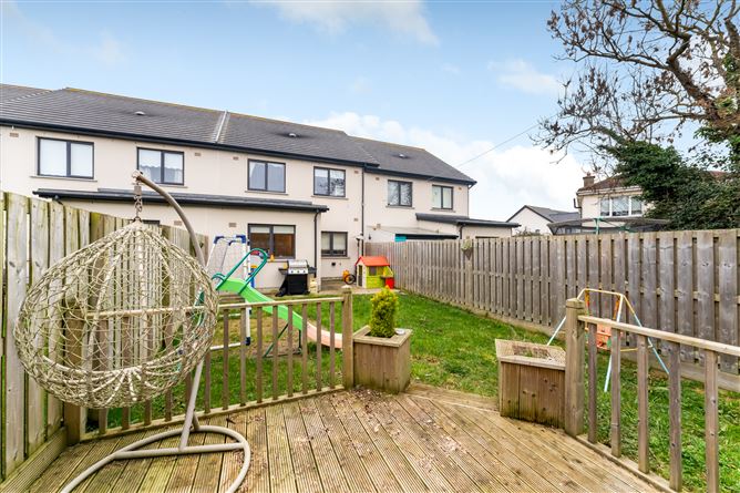 2 Somerton Court, Lucan