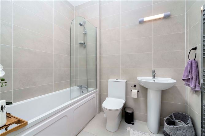 39 Graydon Crescent, Newcastle, Co.Dublin