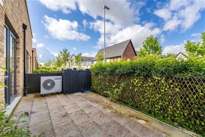 39 Graydon Crescent, Newcastle, Co.Dublin