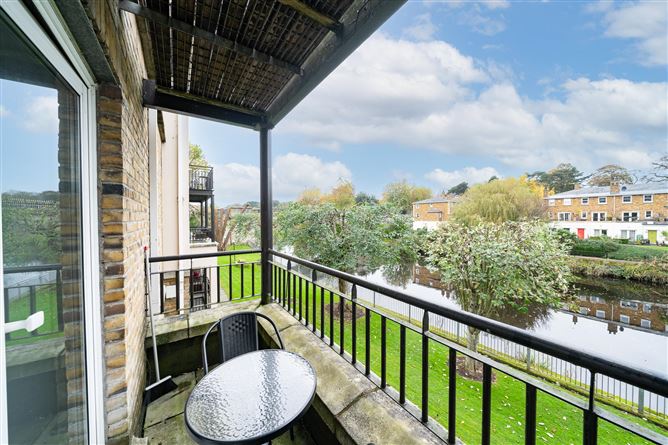 15 Riverbank House, Islandbridge, Dublin 8