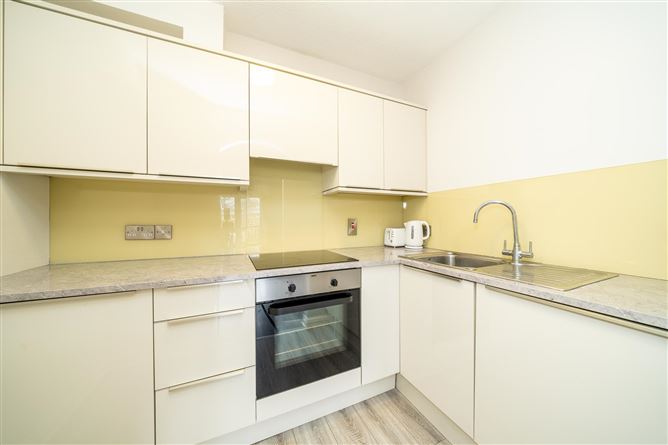 15 Riverbank House, Islandbridge, Dublin 8