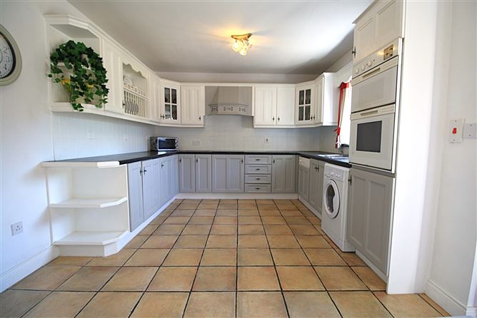 54 Castlewood Gardens, Pollerton Road, Carlow