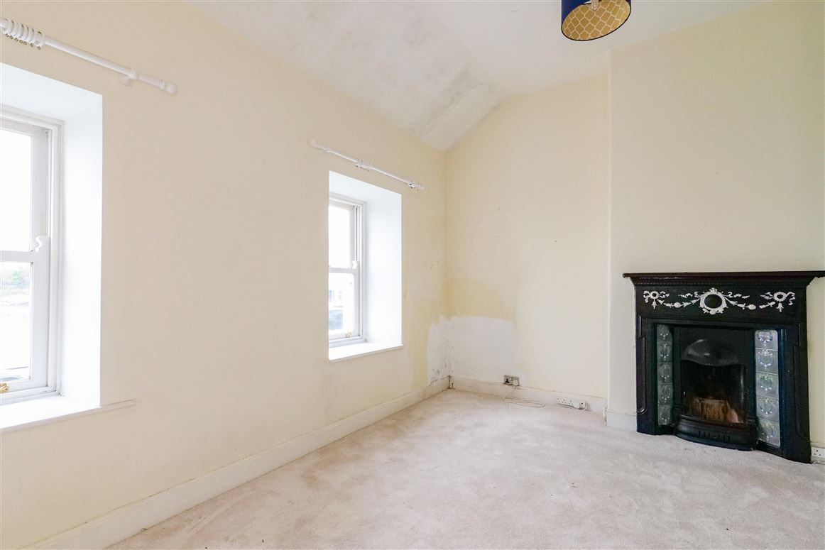 An Caladh, The Quay, Kinvara, Galway  An Caladh, The Quay, Kinvara, Galway