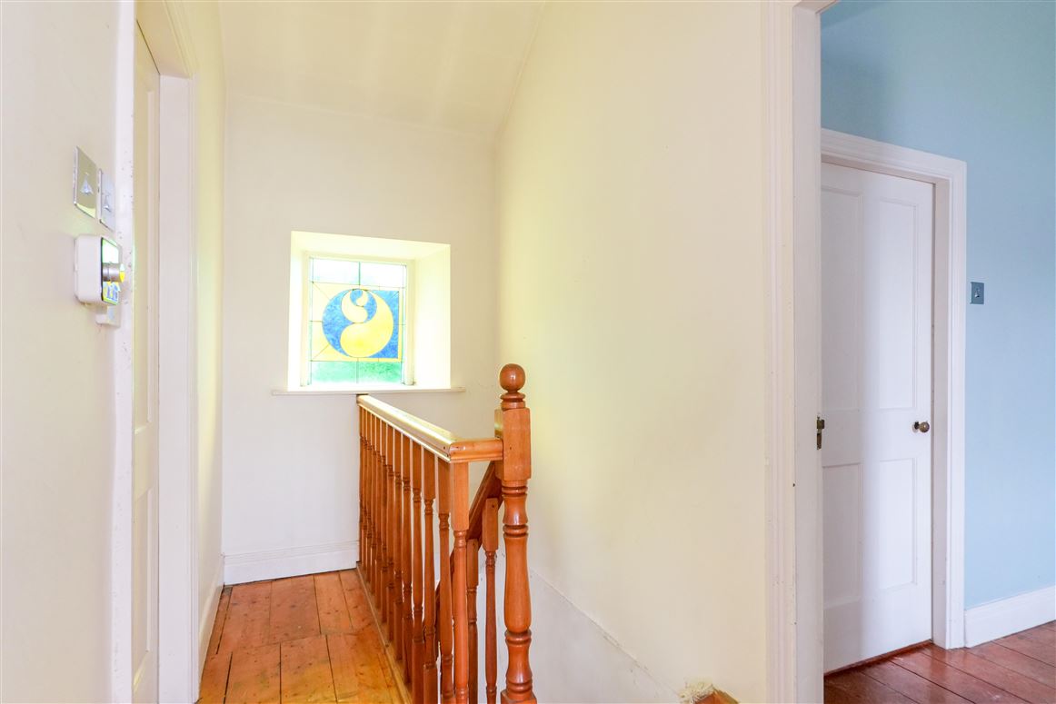 An Caladh, The Quay, Kinvara, Galway  An Caladh, The Quay, Kinvara, Galway