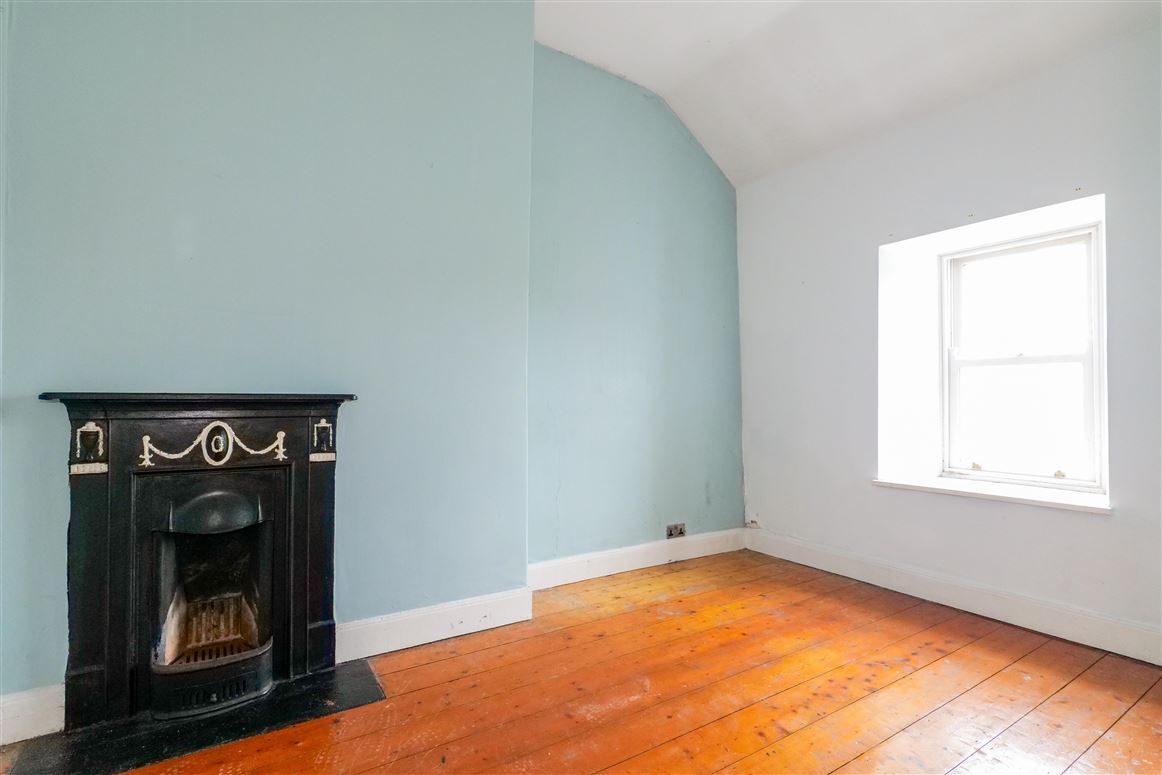 An Caladh, The Quay, Kinvara, Galway  An Caladh, The Quay, Kinvara, Galway