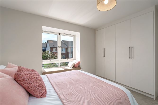 Photo 11 of 23 — 30 Belarmine Court, Belarmine, Stepaside, Dublin 18