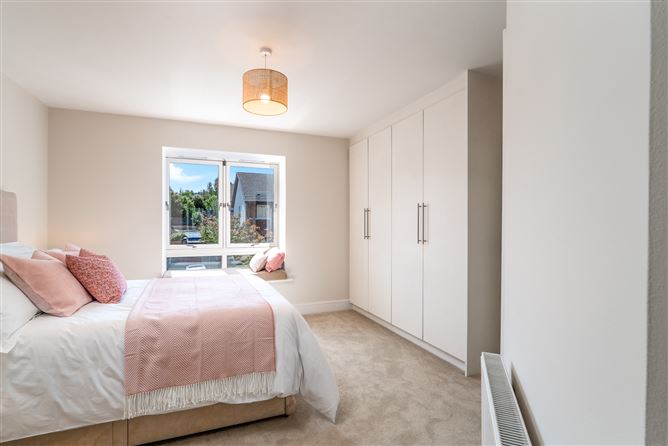 Photo 12 of 23 — 30 Belarmine Court, Belarmine, Stepaside, Dublin 18