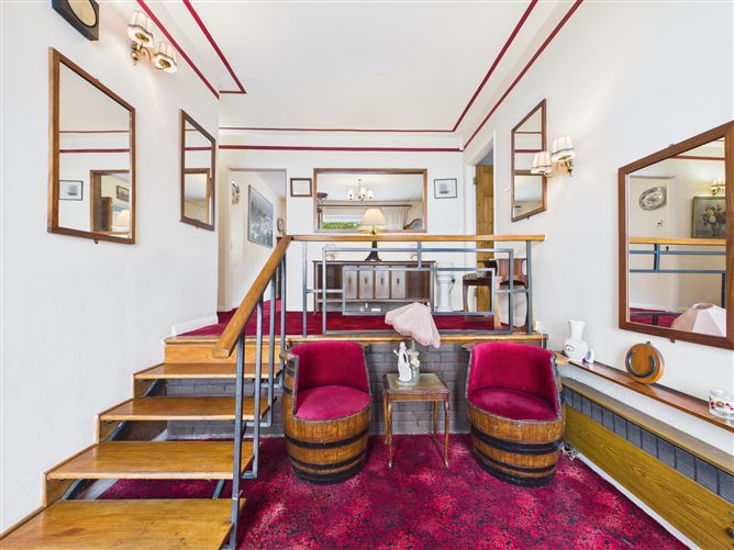 19 Diamond Hill, Monkstown, Cork