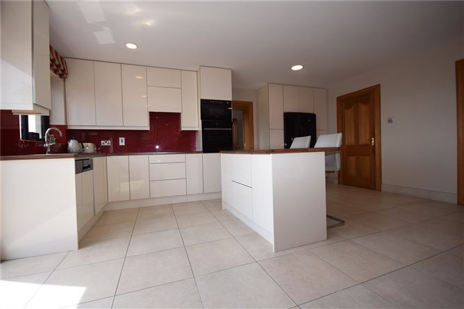 53 Solomons Court, Letterkenny, Co. Donegal