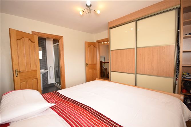 53 Solomons Court, Letterkenny, Co. Donegal