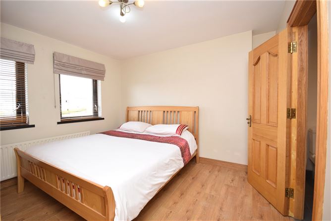 53 Solomons Court, Letterkenny, Co. Donegal