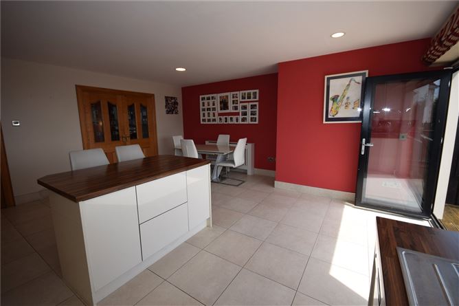 53 Solomons Court, Letterkenny, Co. Donegal