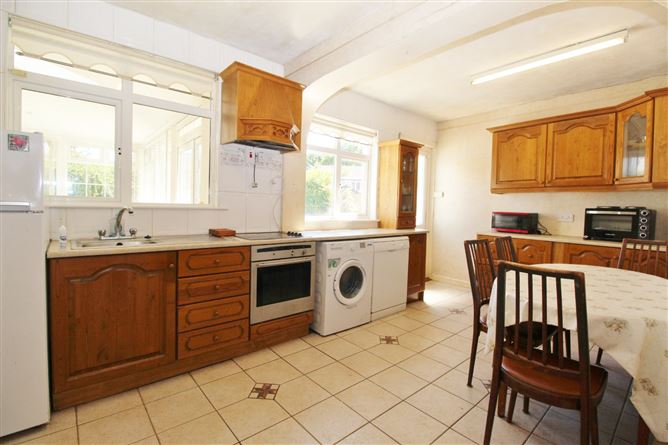 57 Woodview Grove, Blanchardstown, Dublin 15