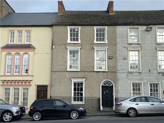 Main image for 7 Castle Street,Cahir,Co Tipperary,E21C984