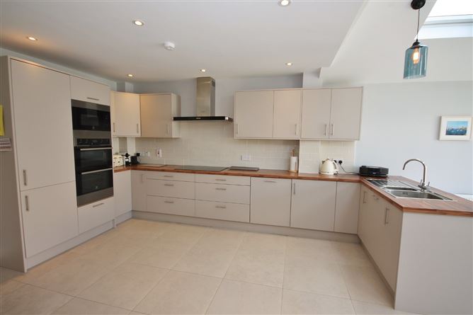 11 Esker Meadow Green, Lucan, Dublin