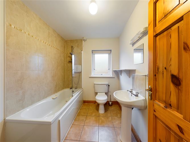 109 Lios Ard, Tulla Road, Ennis, Co. Clare