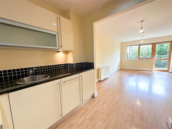 44 The Cresent, Carrickmines Manor, Carrickmines, Dublin 18 Morrison