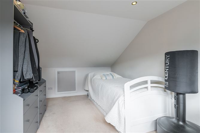 22 Cruagh Close, Stepaside, Dublin 18