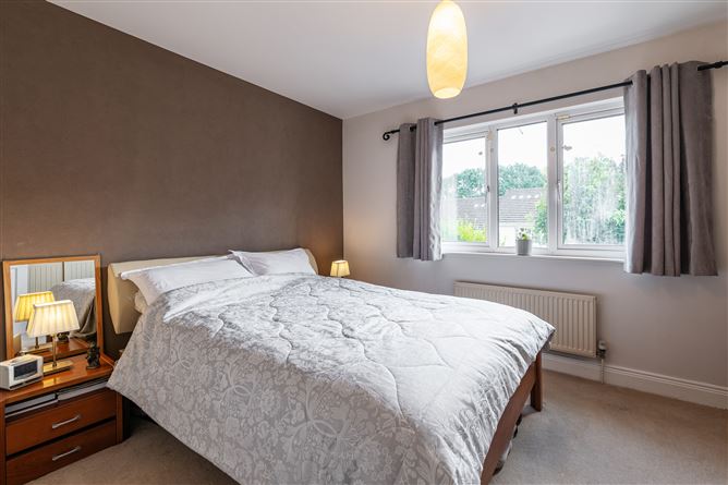 22 Cruagh Close, Stepaside, Dublin 18