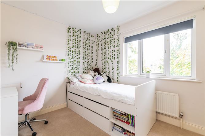 22 Cruagh Close, Stepaside, Dublin 18