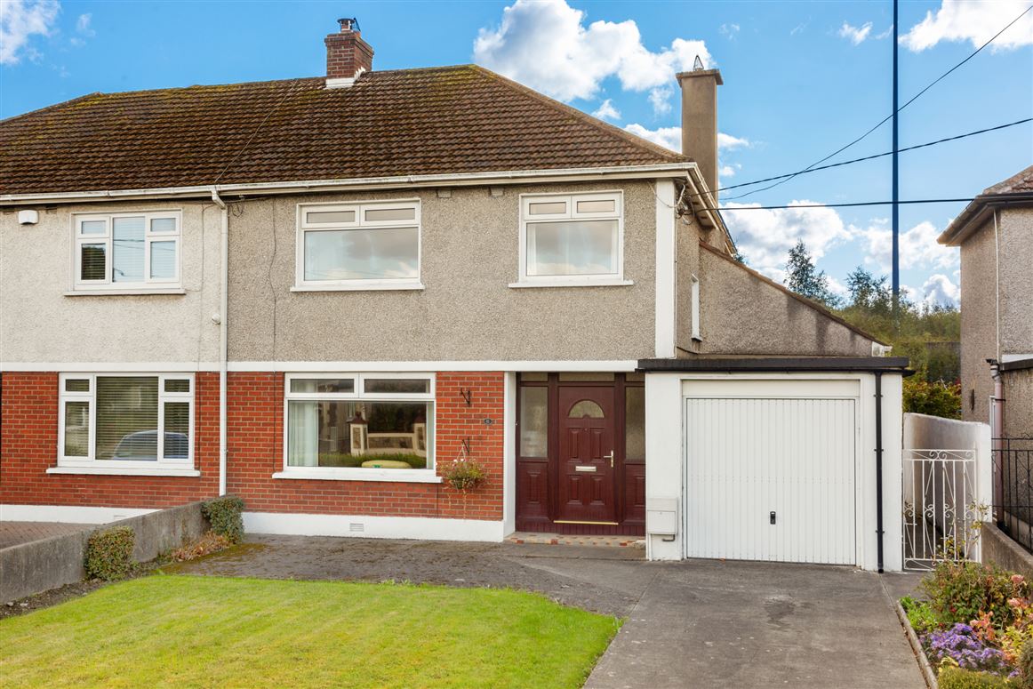 8 Hollyville Terrace, Old Lucan Road, Palmerstown, Dublin 20