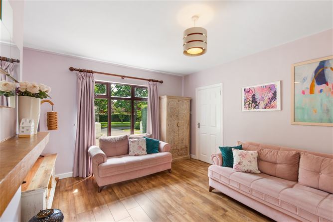 2 Cabinteely Drive, Cabinteely, Dublin 18