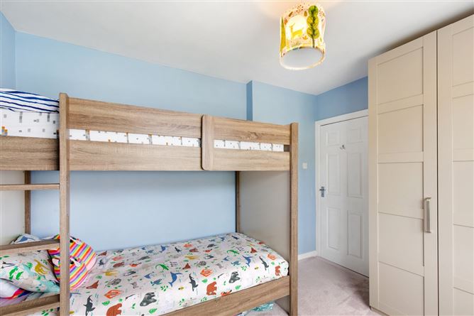 2 Cabinteely Drive, Cabinteely, Dublin 18