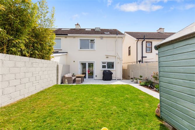 2 Cabinteely Drive, Cabinteely, Dublin 18