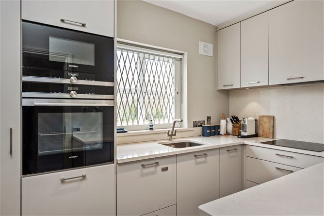 Apartment 25 Fairway Drive, Rosslare Strand, Wexford