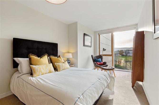16 Temple Hall, Mount St Annes, Milltown, Dublin 6