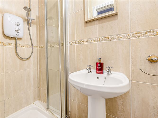 88 The Meadows, Cornelscourt, Newbridge, Kildare